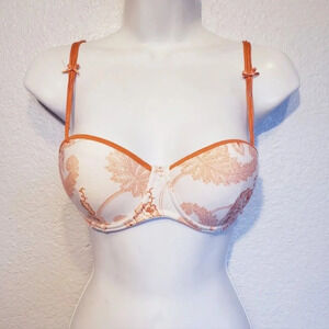 Wonderbra Orange and Cream Lace Bra